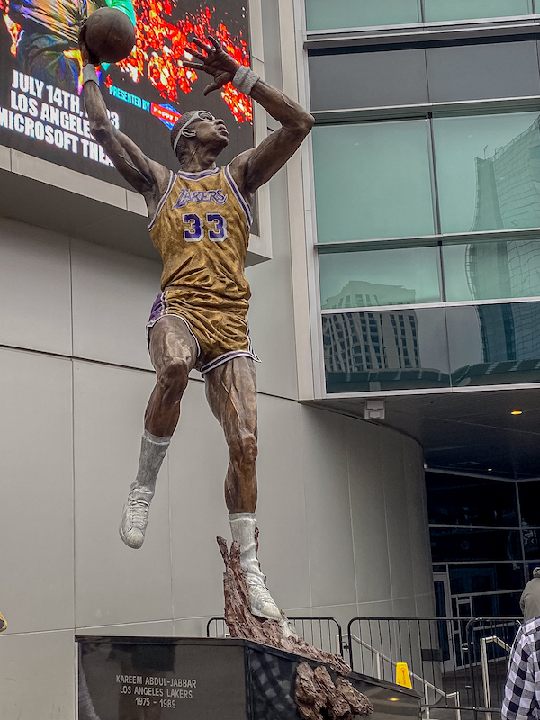 Statue von Kareem Abdul Jabbar