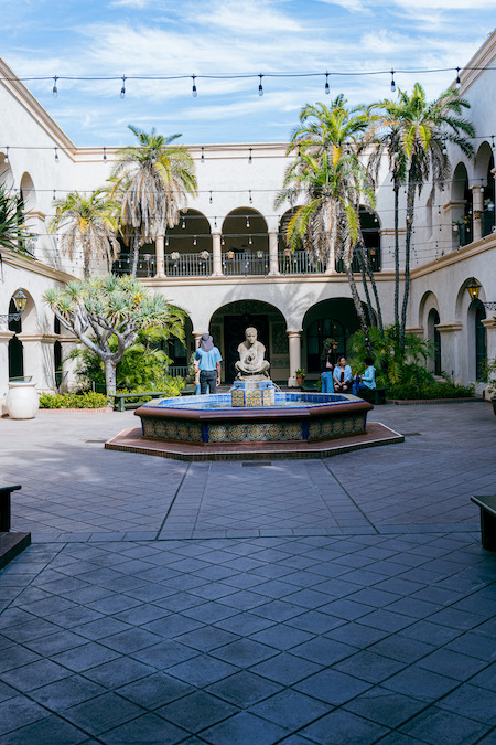 Innenhof des Besucherzentrums im Balboa Park