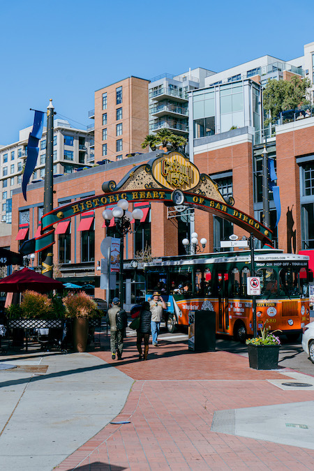 Eingangsschild zum Gaslamp Quarter