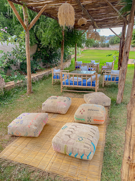 Outdoor Sitzecke im Riad Sabidi