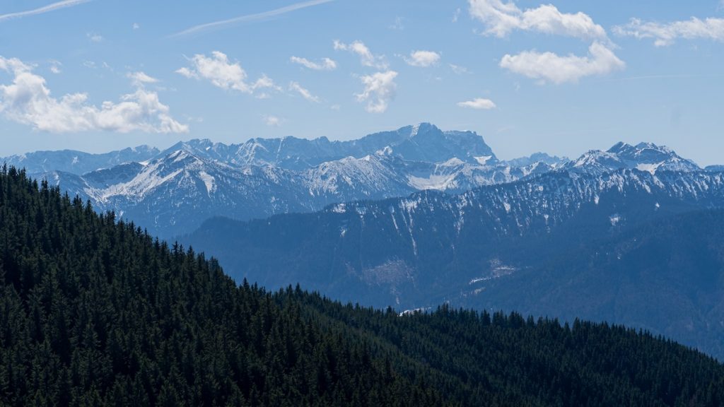 Blick auf die Zugspitze vom Restaurant Laberei in Oberammergau